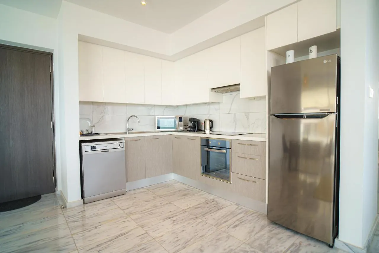Hubstay - Seaview Pearl Suite Mackenzie By Larnaca Airport 0*,  Cyprus